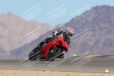 media/Oct-01-2023-SoCal Trackdays (Sun) [[4c570cc352]]/Turn 9 Set 1 (950am)/